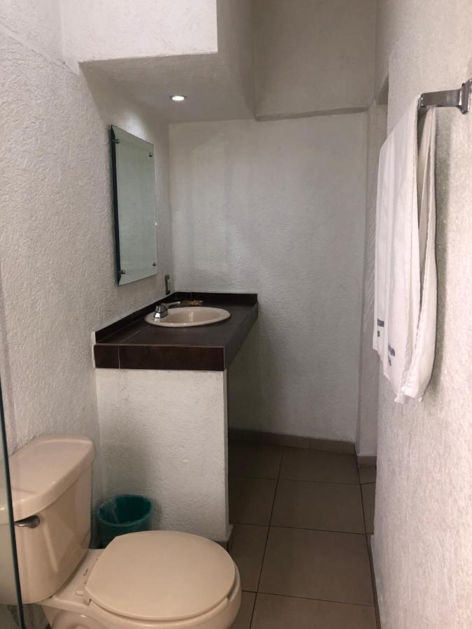 Hotel Metropolitan Гуадалахара Екстериор снимка