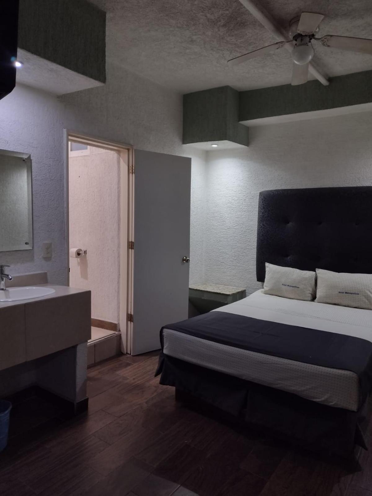 Hotel Metropolitan Гуадалахара Екстериор снимка