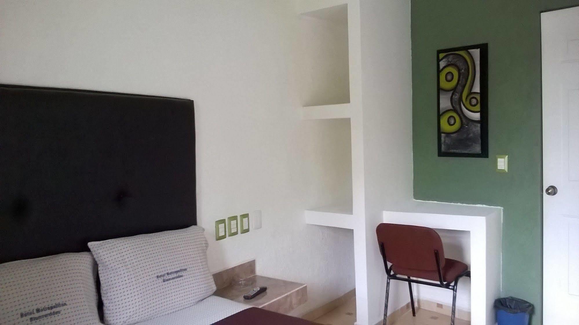 Hotel Metropolitan Гуадалахара Екстериор снимка